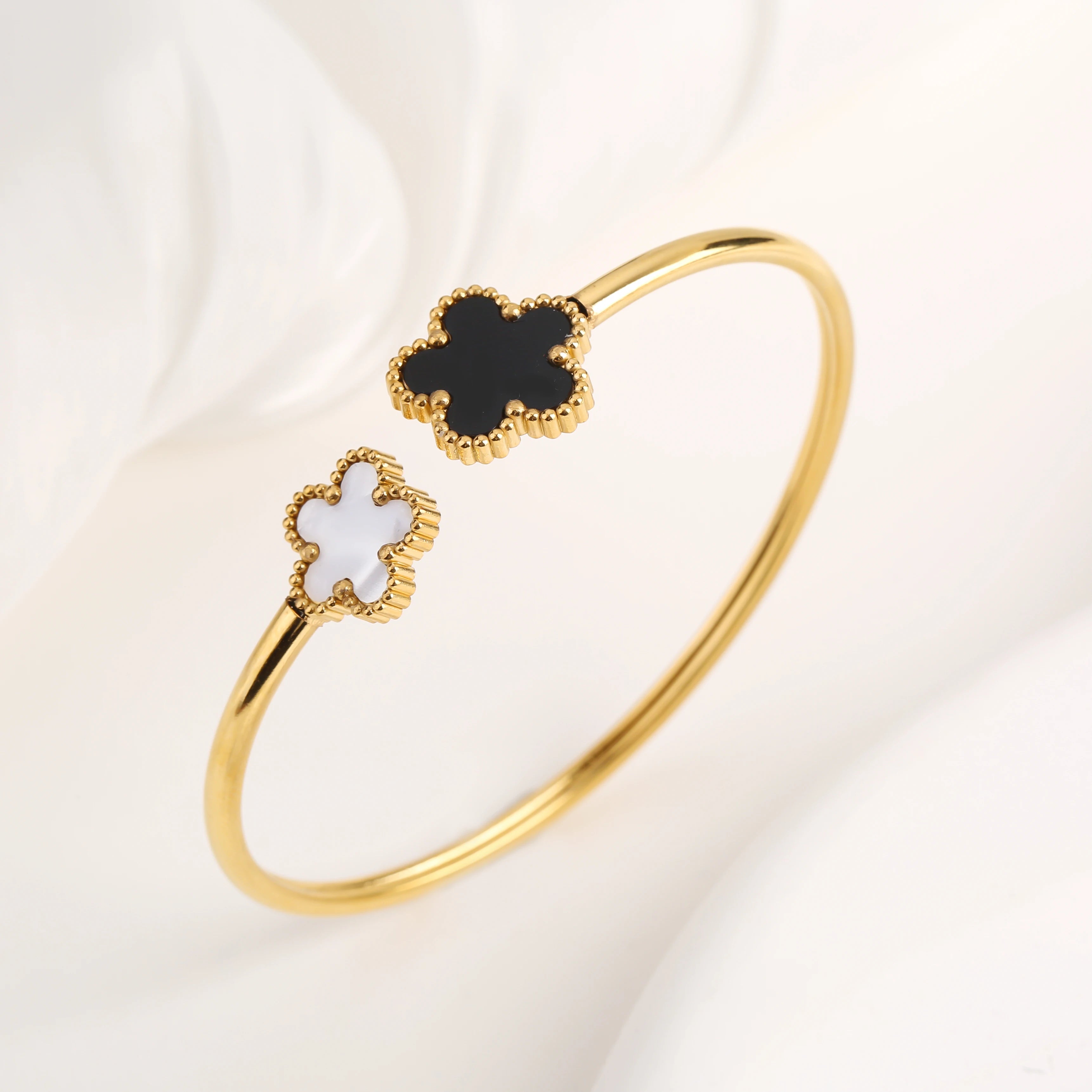 Amara Leaf Bangle