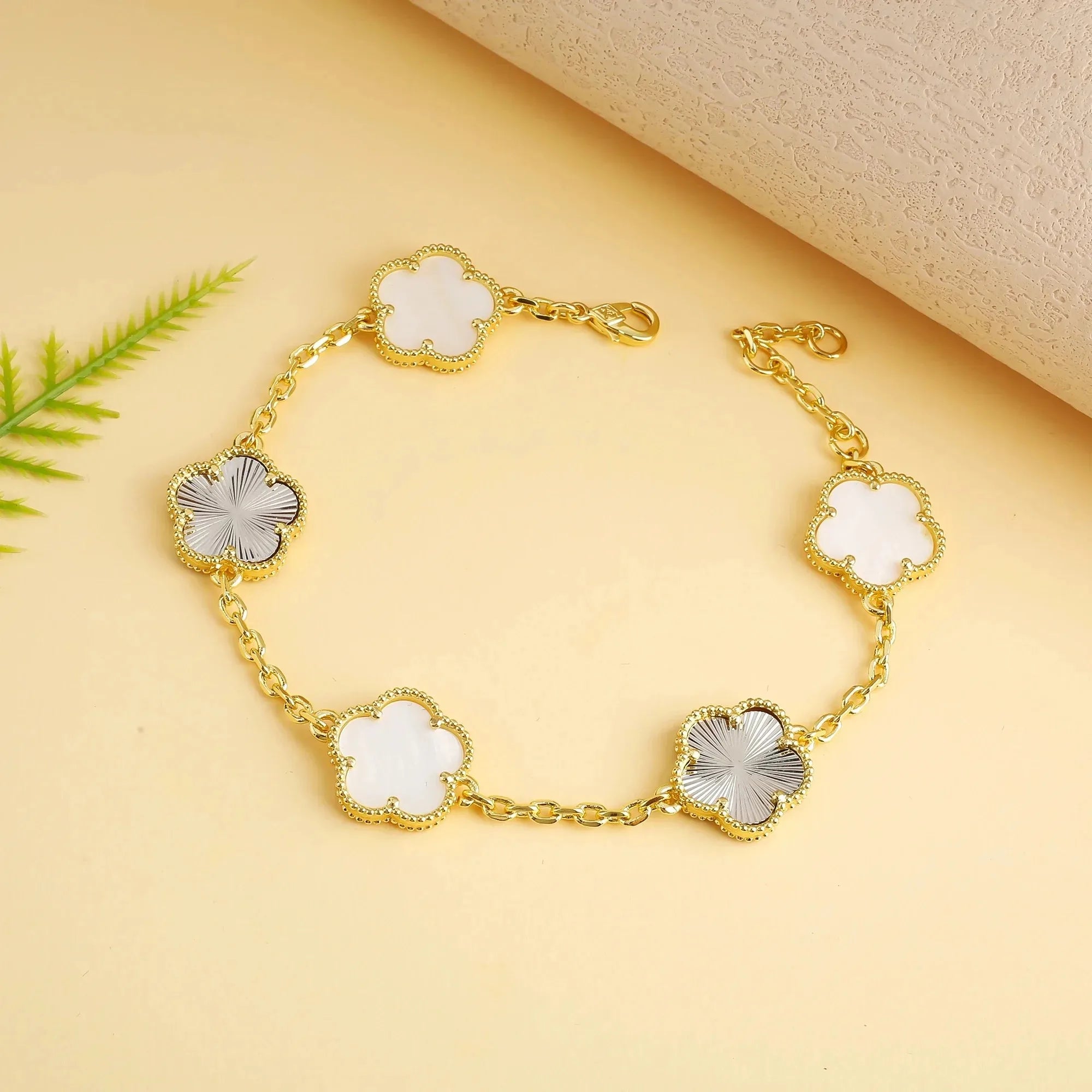 Cloveré Bracelet