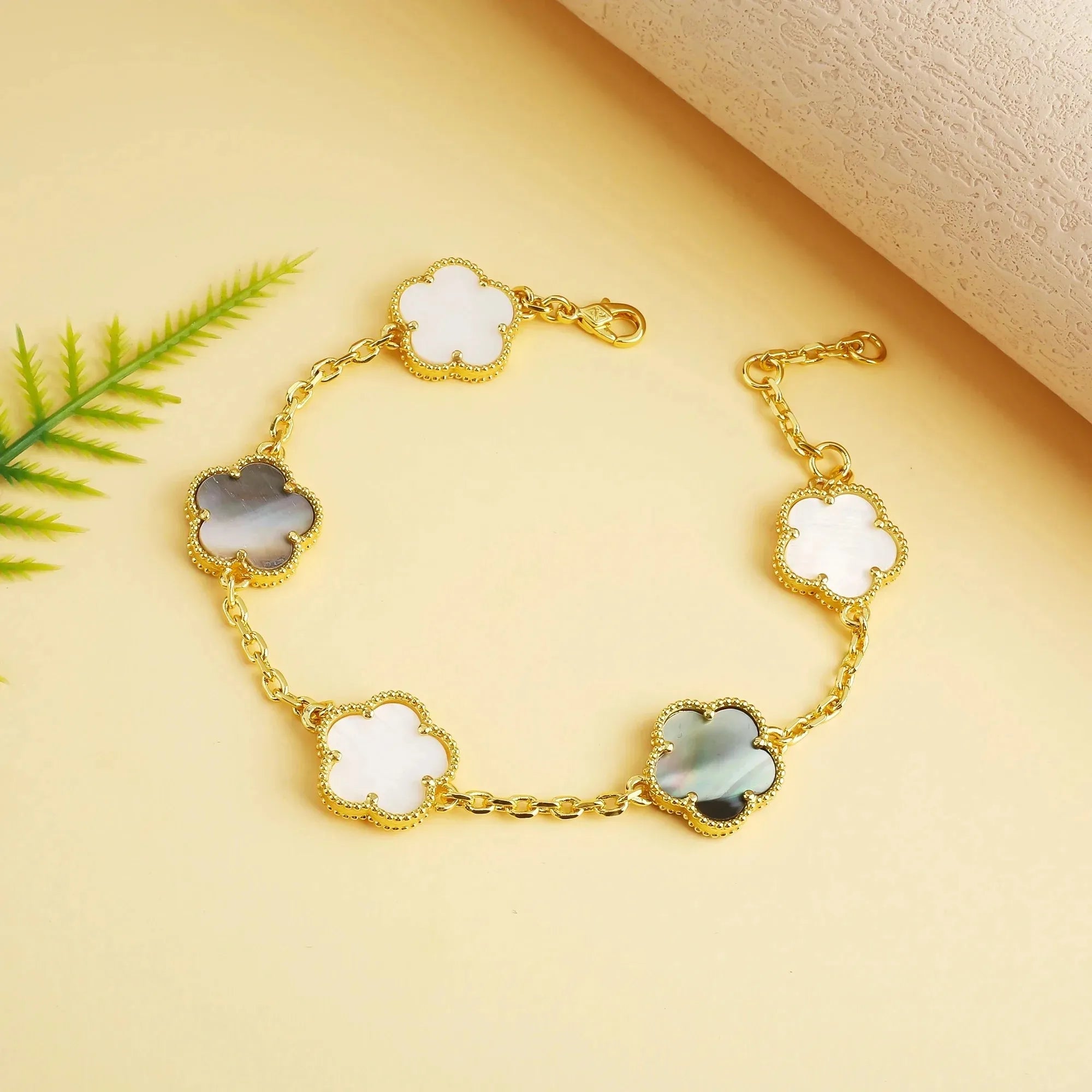 Cloveré Bracelet