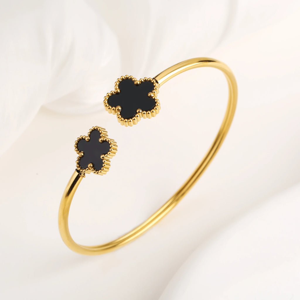 Amara Leaf Bangle - Maison Vanessa