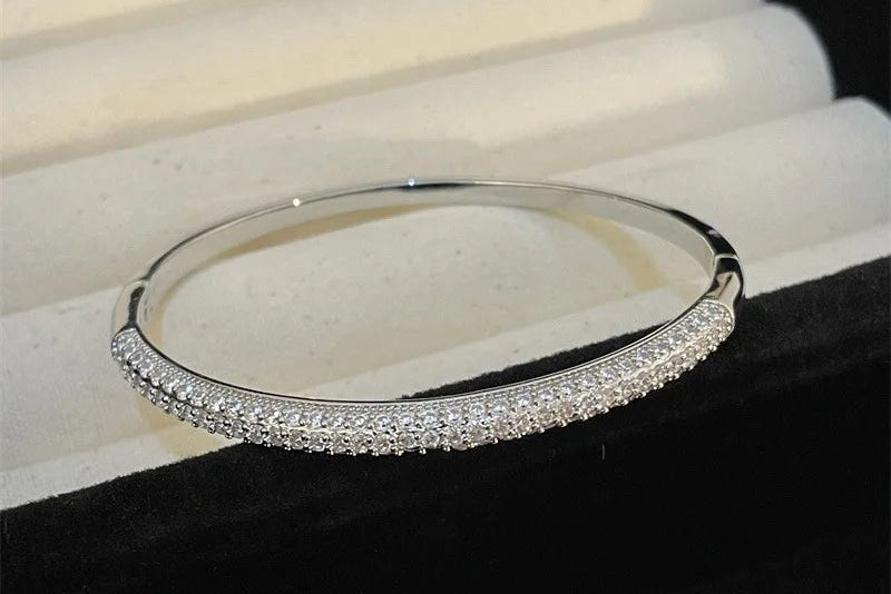 Celeste Elegant Bracelet - Maison Vanessa