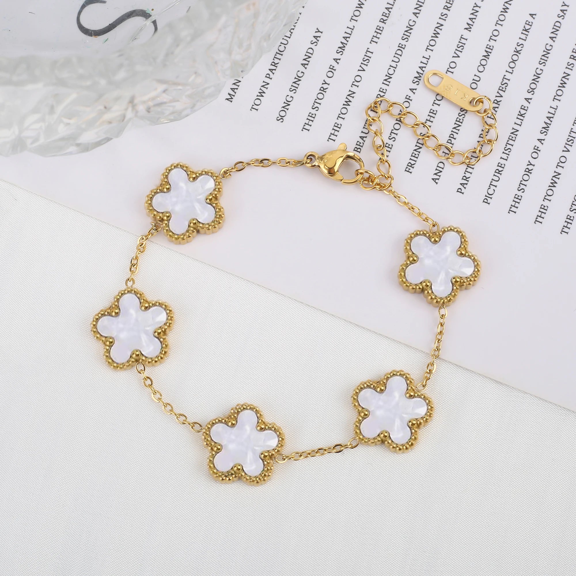 Liora Clover Bracelet - Maison Vanessa